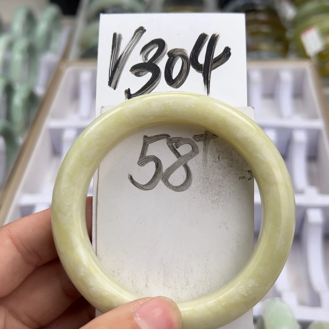 岫玉手镯未镶嵌天然岫玉微瑕