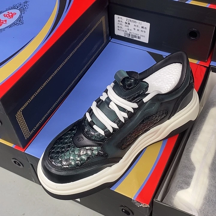 用***李真皮黑绿系带tpu43