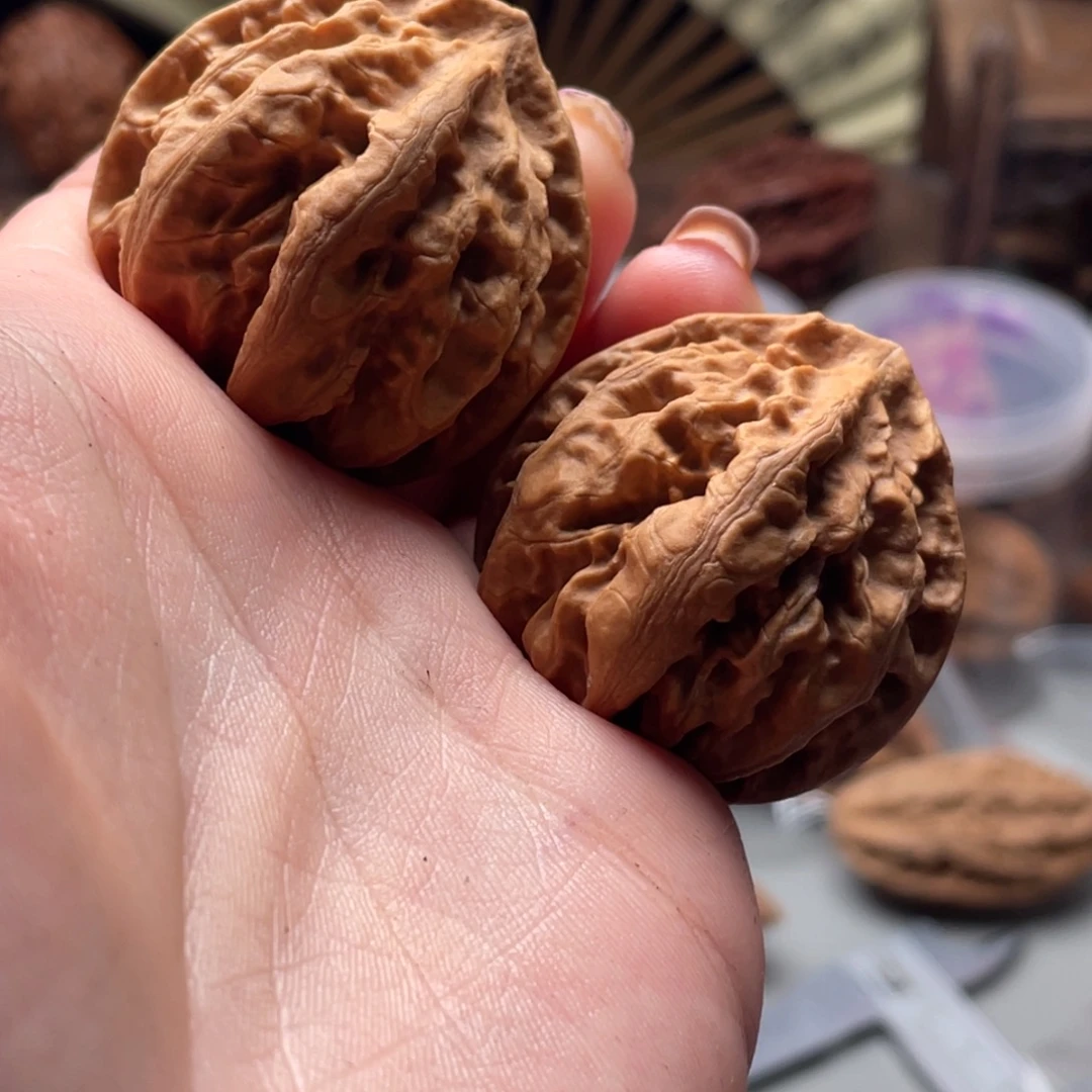 文玩核桃把件楸刀鱼34花皮