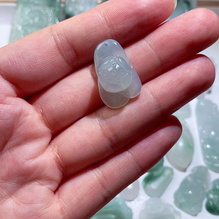 未镶嵌定制翡翠莲花