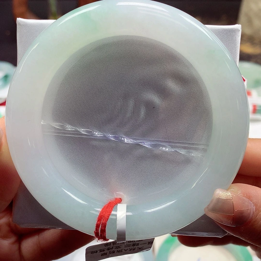 翡翠手镯未镶嵌57圆48号88