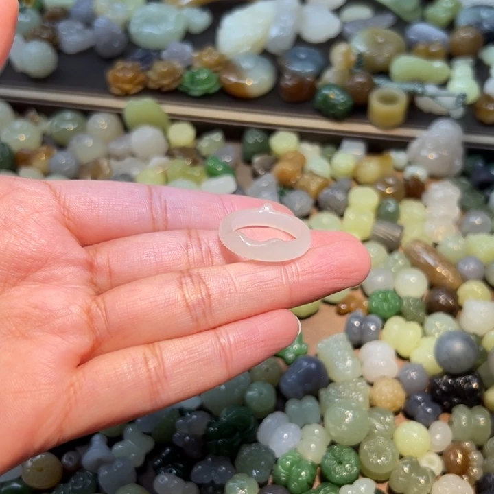 未镶嵌和田玉珠宝半成品
