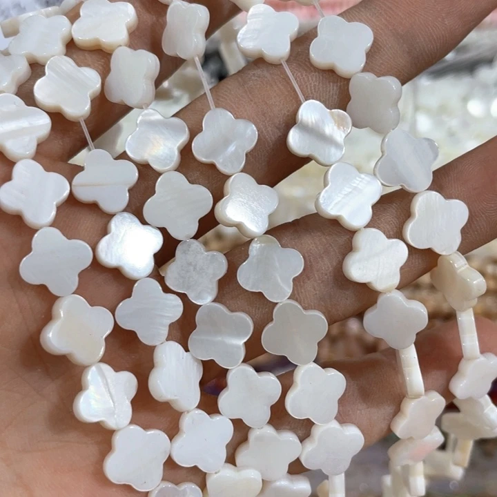 一条10mm天然贝壳四叶草