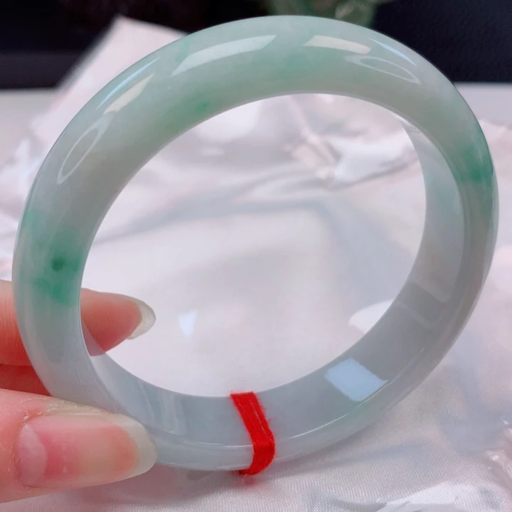 翡翠未镶嵌手镯58圈