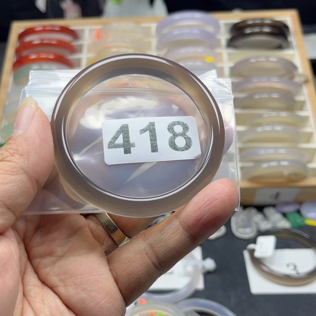 玛瑙/玉髓手镯未镶嵌株**夏