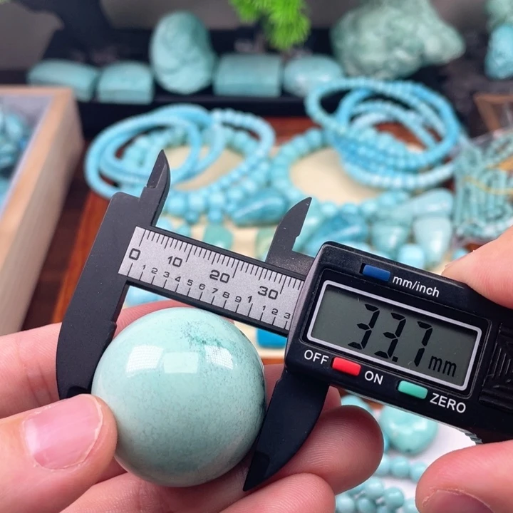 绿松石颈饰未镶嵌