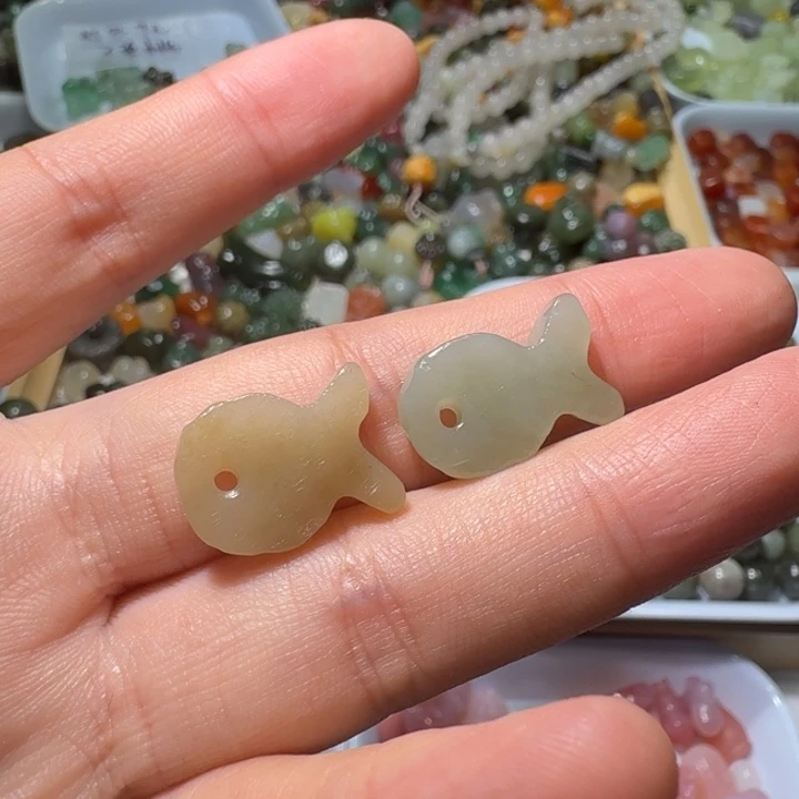 和田玉未镶嵌珠宝半成品
