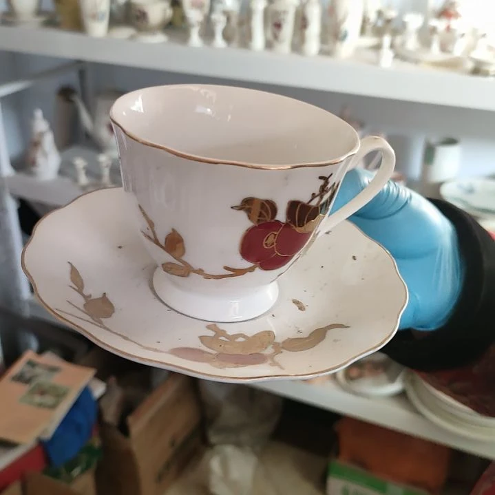 摆件陶瓷盘子碗啥都有