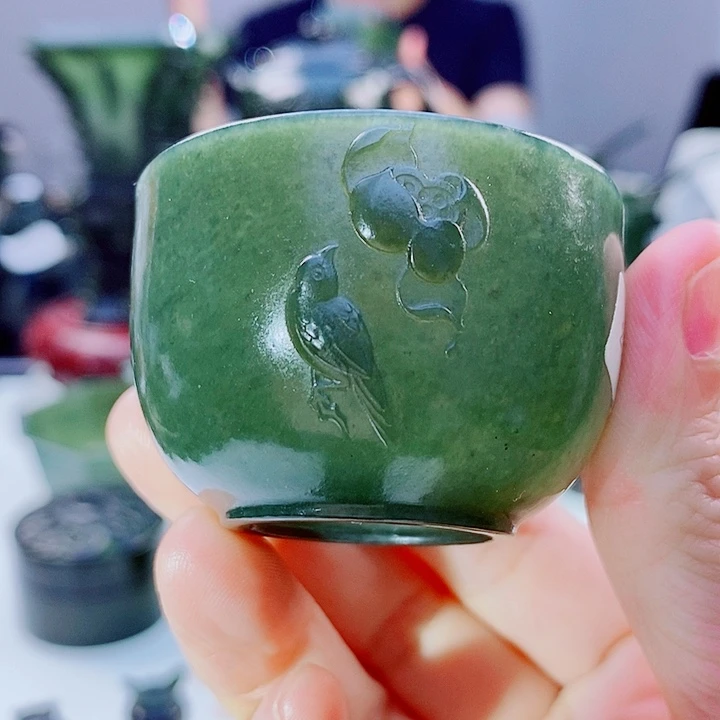 未镶嵌和田玉（青玉）把件