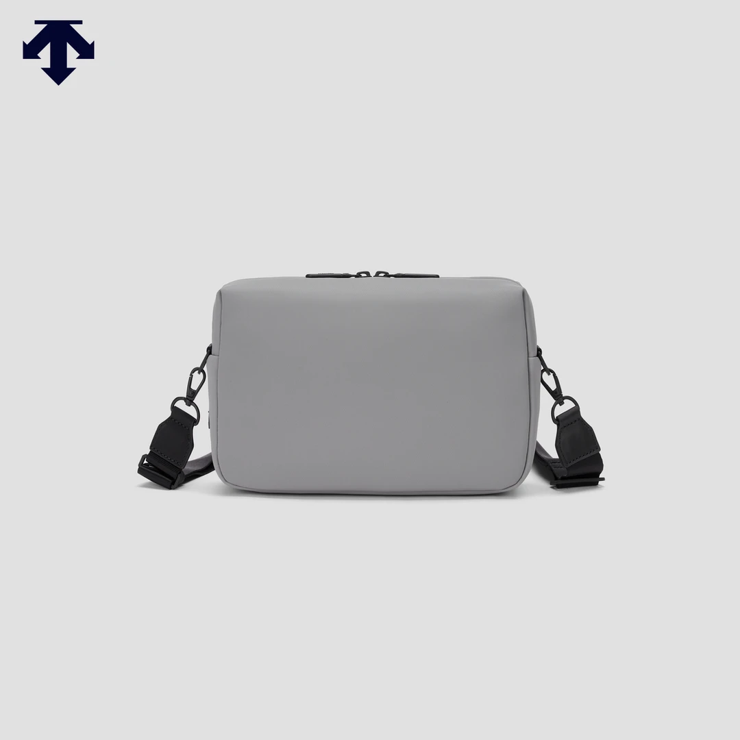 DESCENTE迪桑特MOVE PACK系列男士轻便耐用斜挎包新品 D5231WBS05