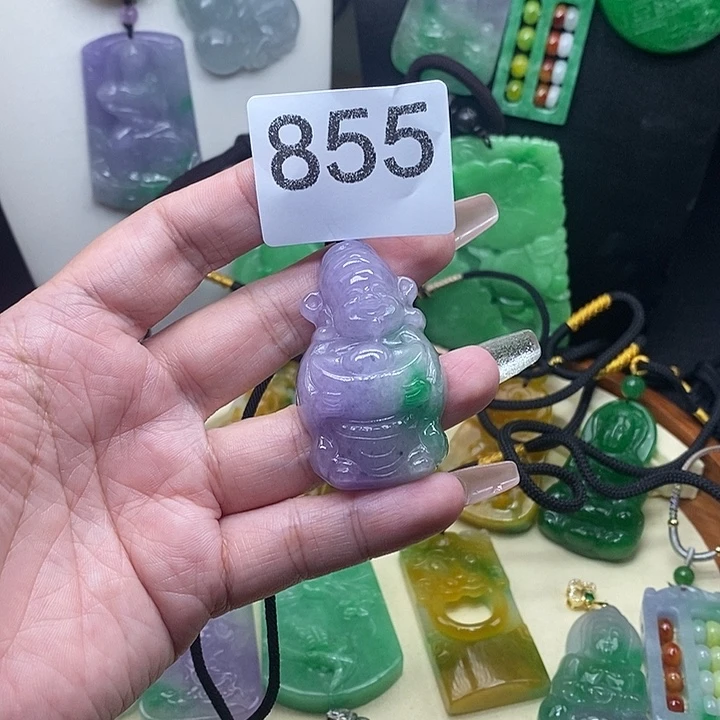 翡翠未镶嵌吊坠(赠链)