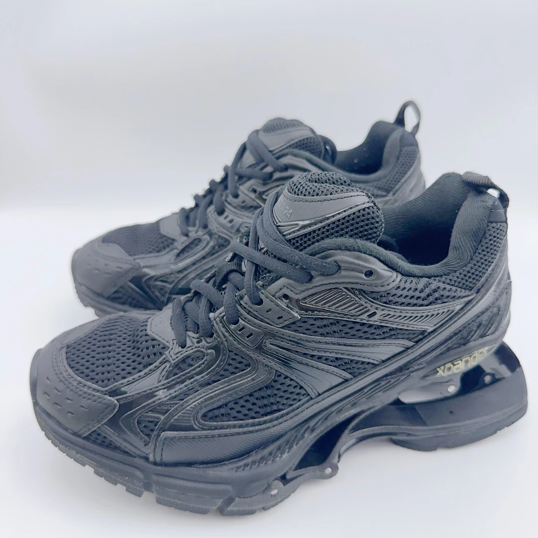 95新 Balenciaga/巴黎世家 36码/黑色弹簧老爹鞋/01837