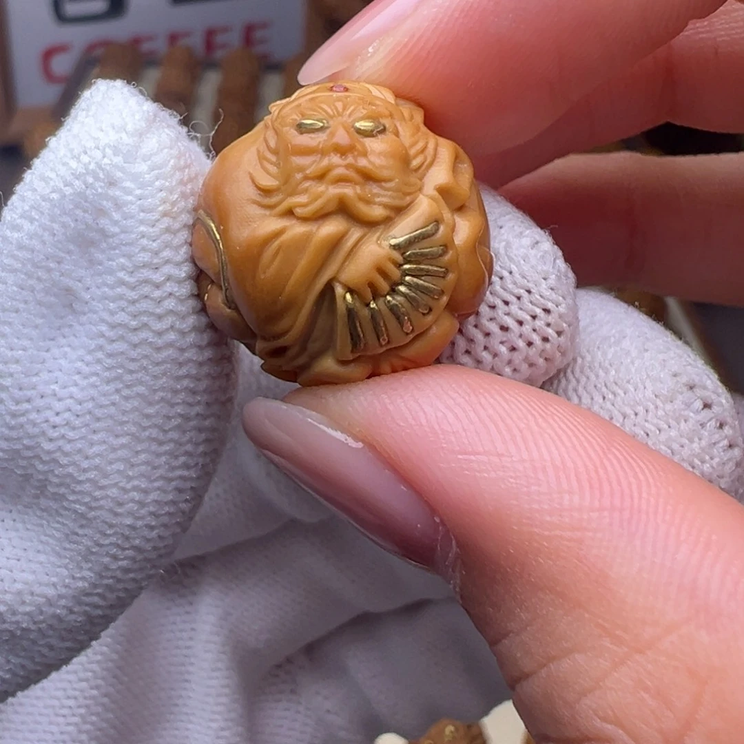把件猴头核桃镶嵌款钟馗全品有正常封口线