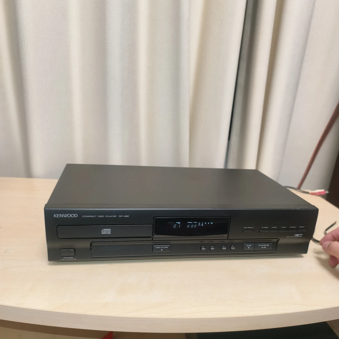 建伍CD机一台，不包邮运费到付，不支持退换