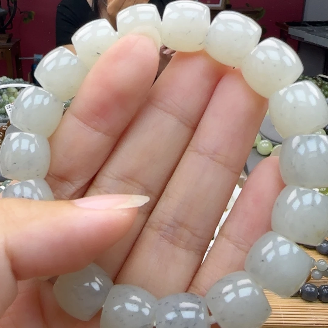 手串未镶嵌和田玉