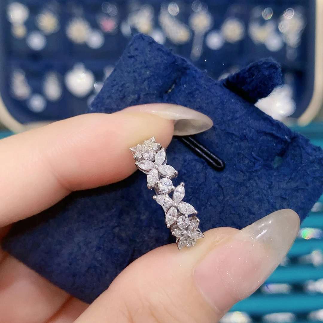 【闪购商品】铂Pt950镶嵌戒托钻石