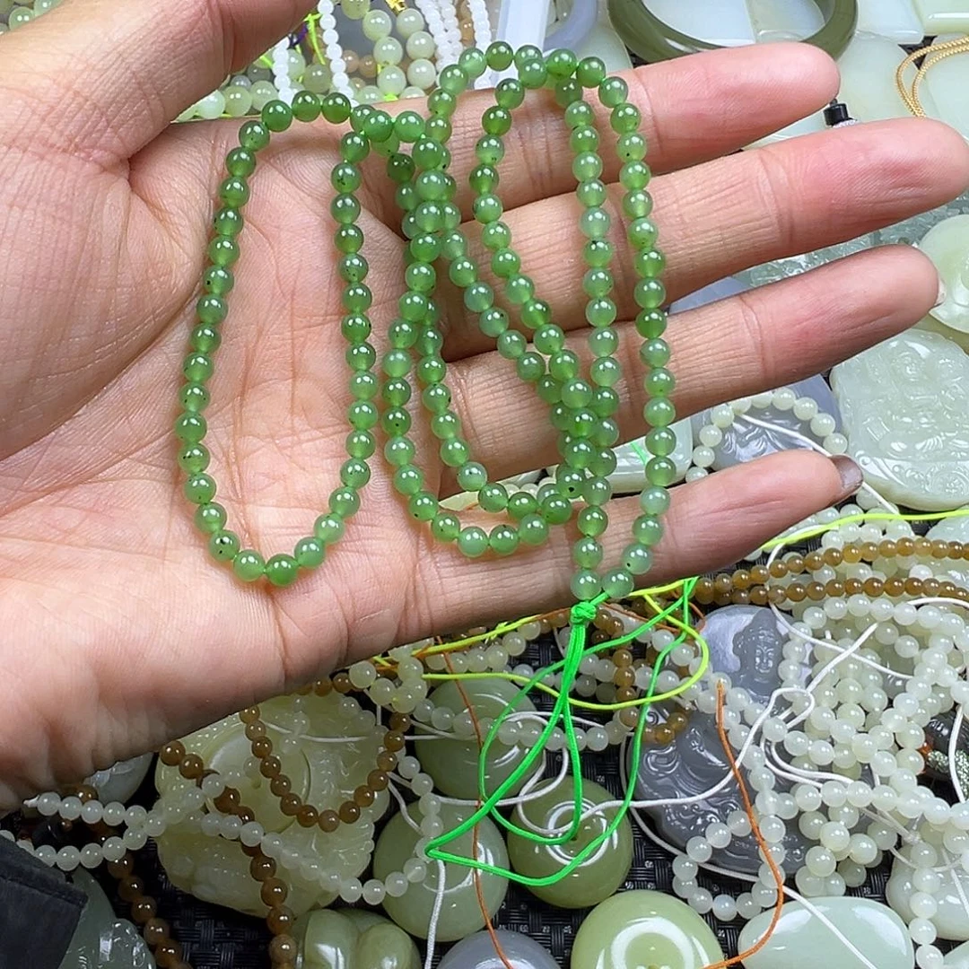 和田玉未镶嵌颈饰卡4多圈