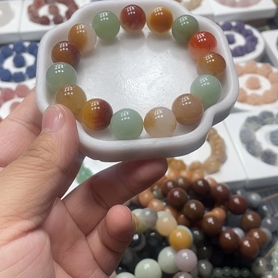 石英质玉（非洲翠）合金手串