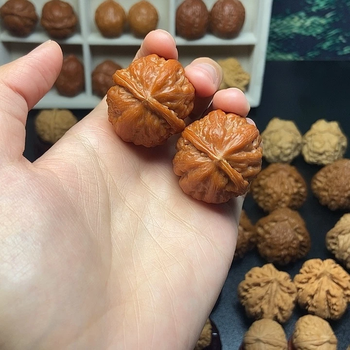 吊坠文玩核桃南瓜。