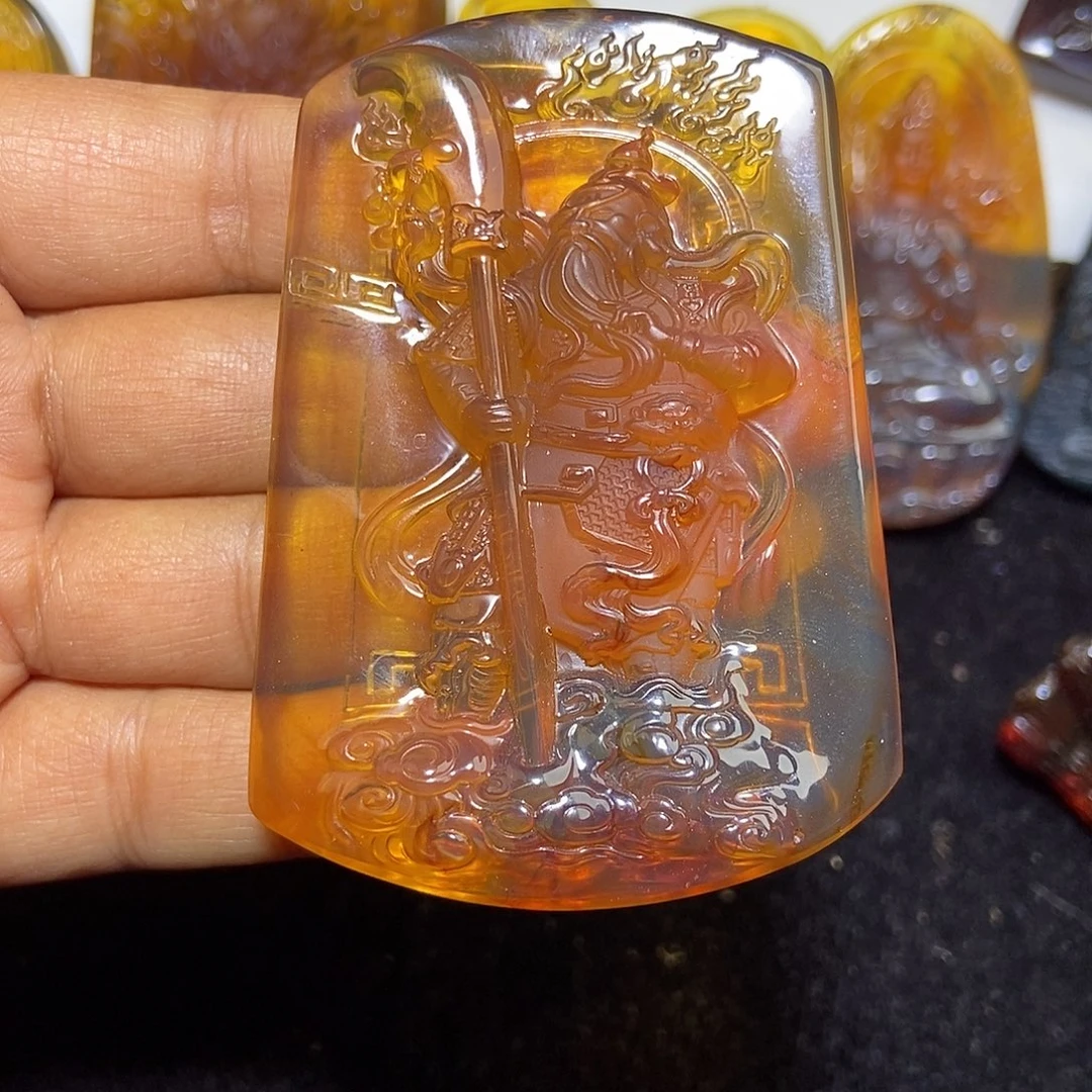 琥珀未镶嵌颈饰缅甸天然琥珀吊坠