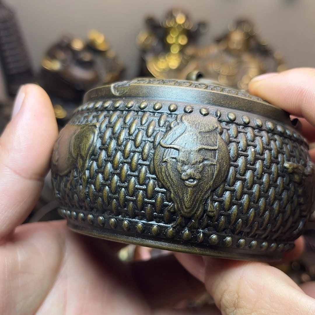精美铜器工艺品等