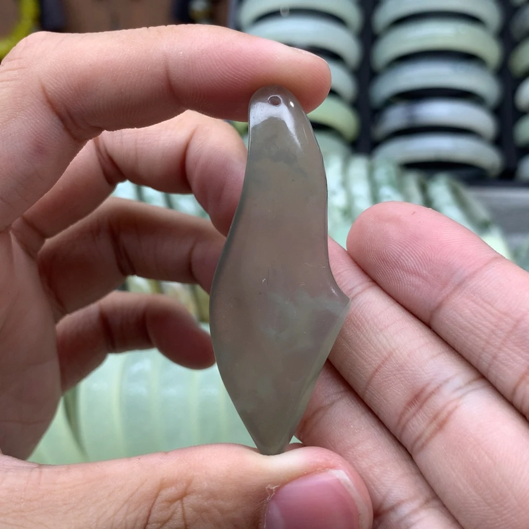 岫玉未镶嵌吊坠(不含链)