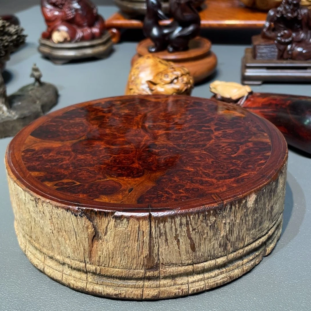 大果紫檀（缅甸花梨）大*底座工艺品