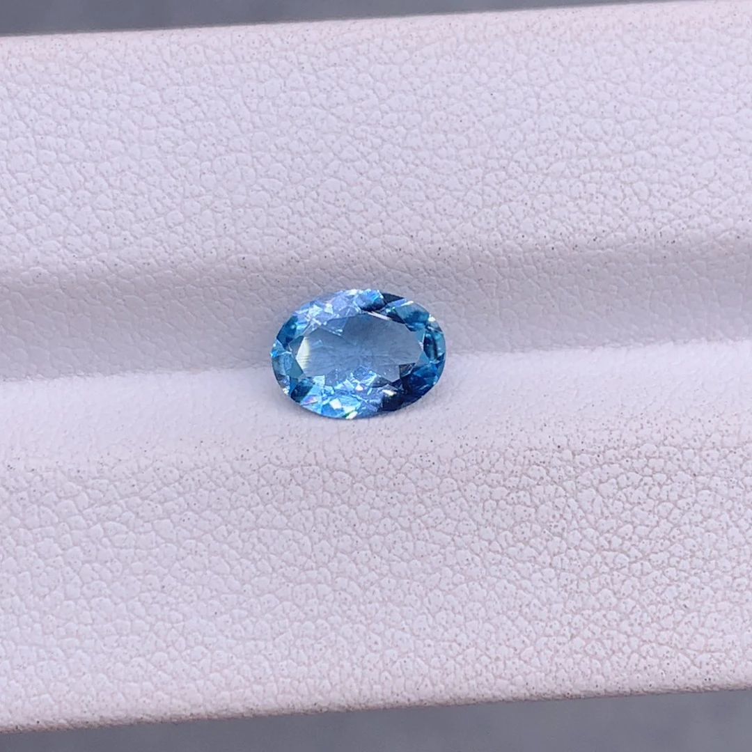 海蓝宝石裸石0.95克拉超圣