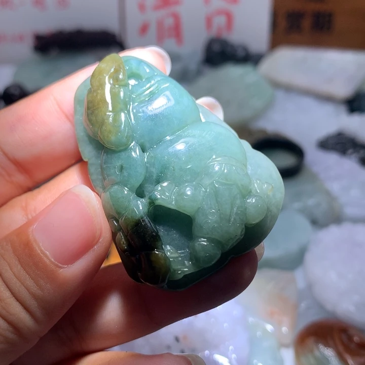 翡翠未镶嵌颈饰保真天然A货翡翠