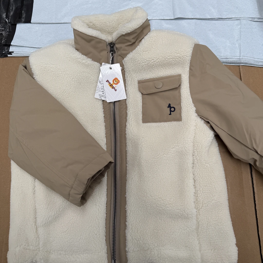 卡其羊羔毛拼接保暖棉服