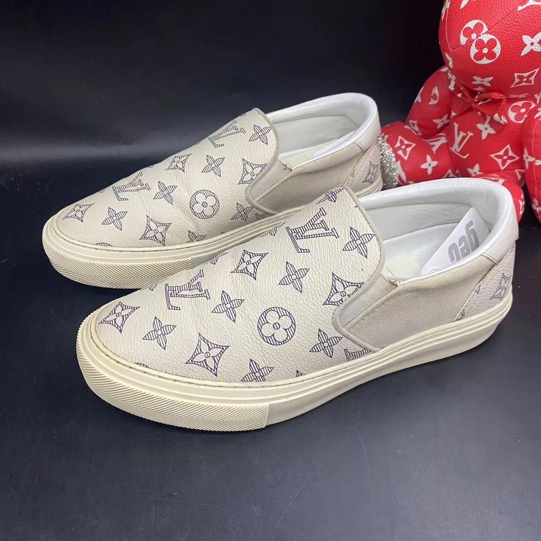 95新 LouisVuitton/路易威登 白色老花时尚一脚蹬39欧码ddm2072