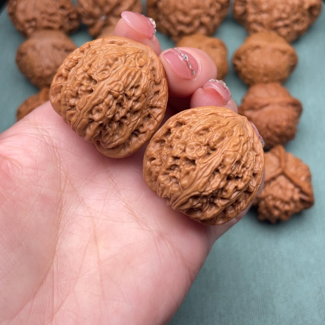 把件文玩核桃全品红宝石35