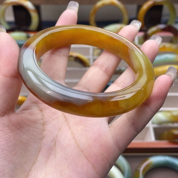 蛇纹石玉手镯未镶嵌l****r