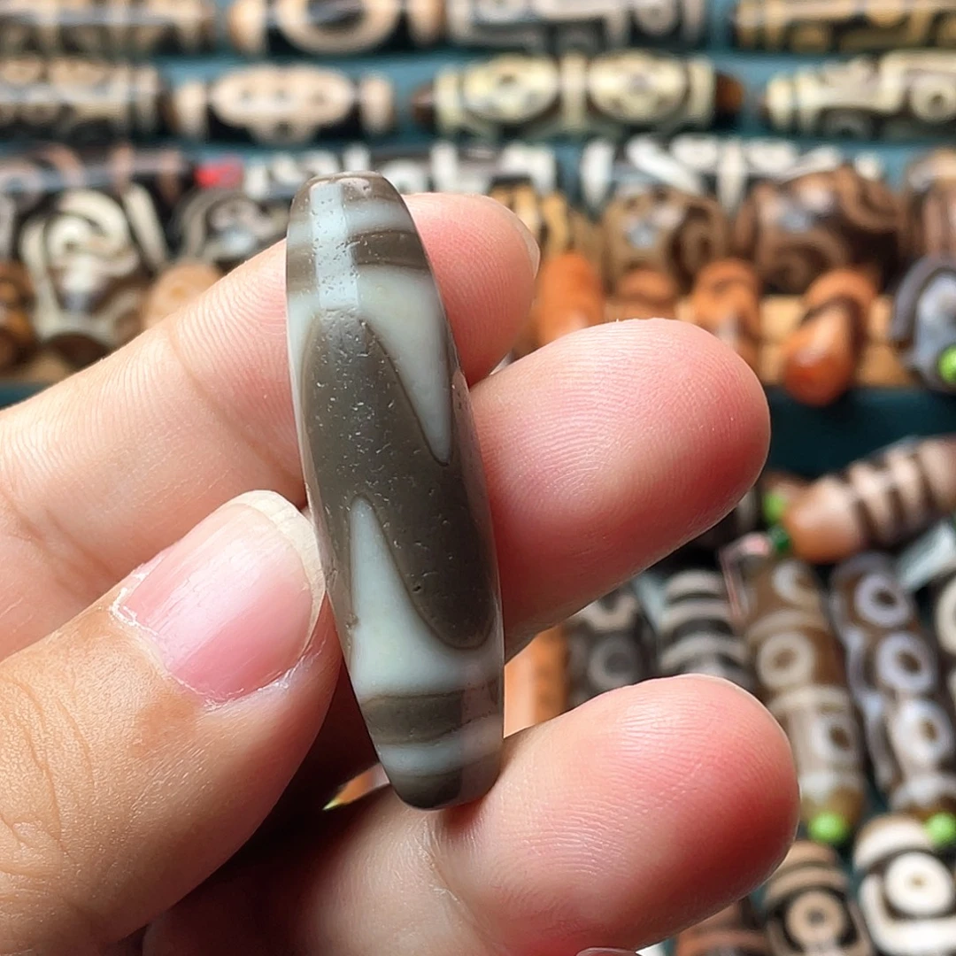 亮***点玛瑙/玉髓未镶嵌颈饰灰皮牙牙