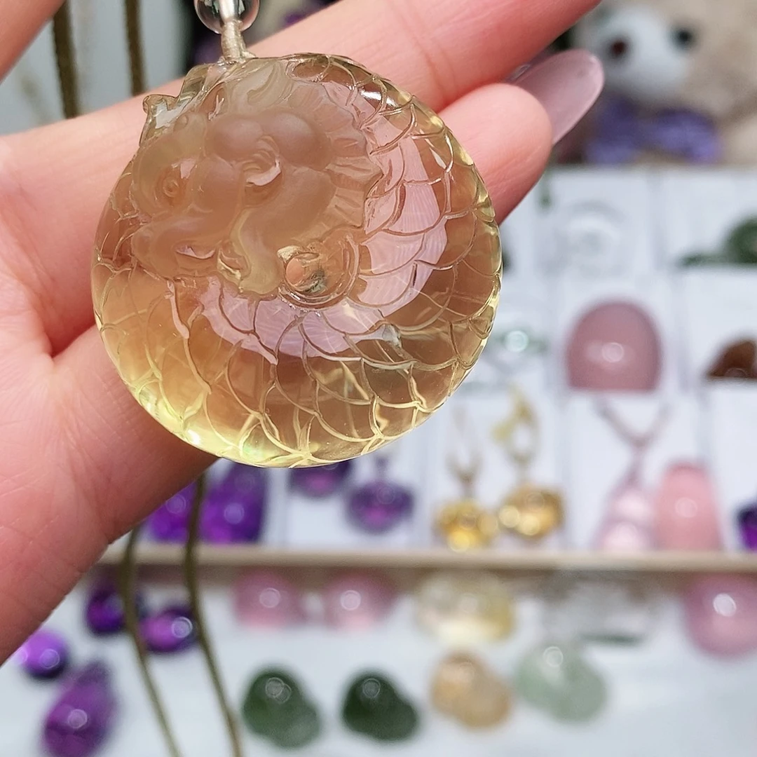 吊坠(赠链)未镶嵌水晶