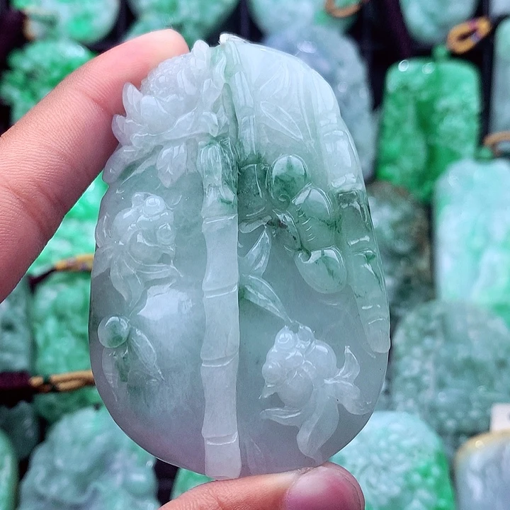 翡翠未镶嵌吊坠(不含链)