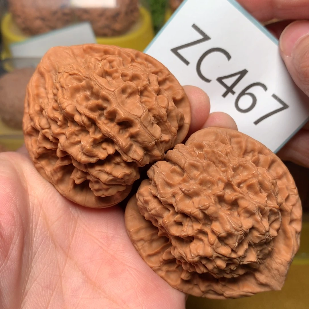 文玩核桃把件麒麟官帽52
