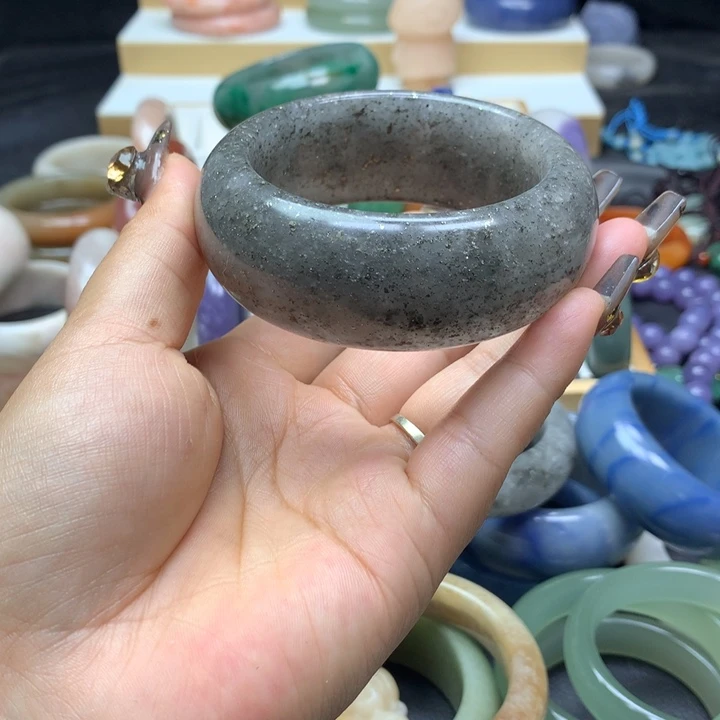 未镶嵌手镯石英质玉＃*华