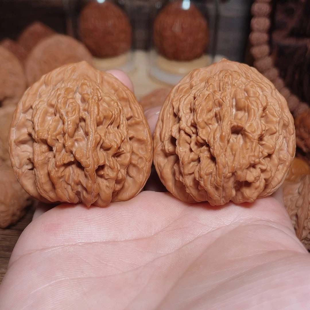 文玩核桃吊坠原庄麦穗虎头