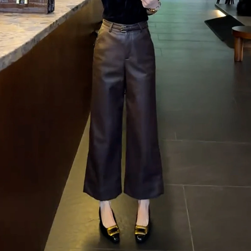 高级感咖色pu质感皮裤女2025秋冬新款阔腿裤加绒九分休闲直筒裤子