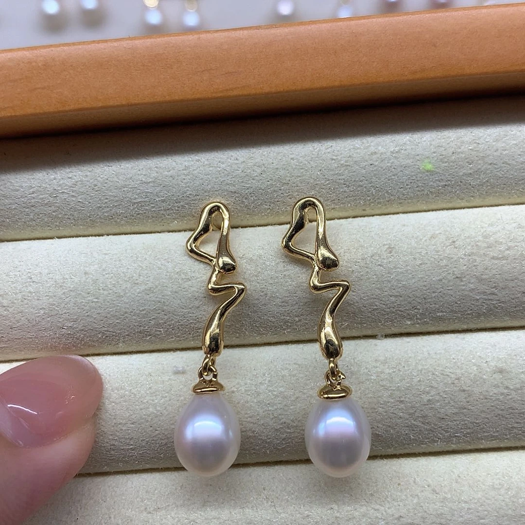合金耳饰淡水珍珠