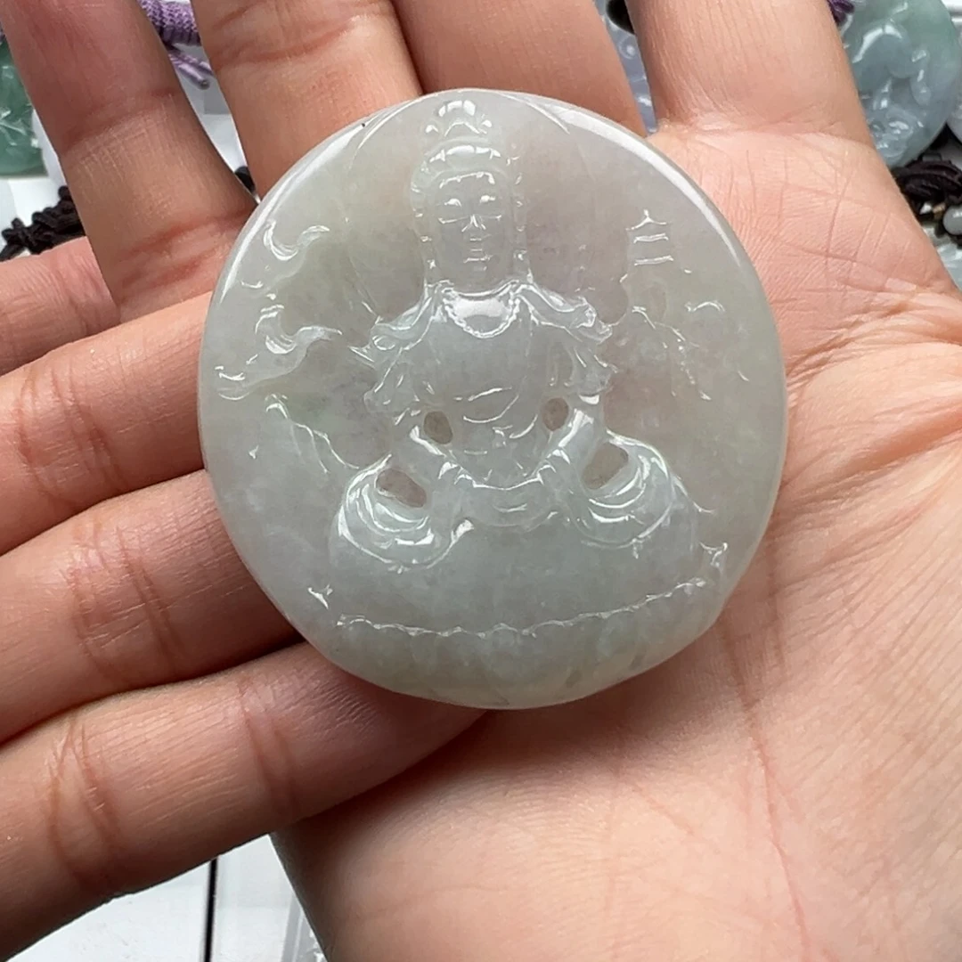 翡翠颈饰未镶嵌观音