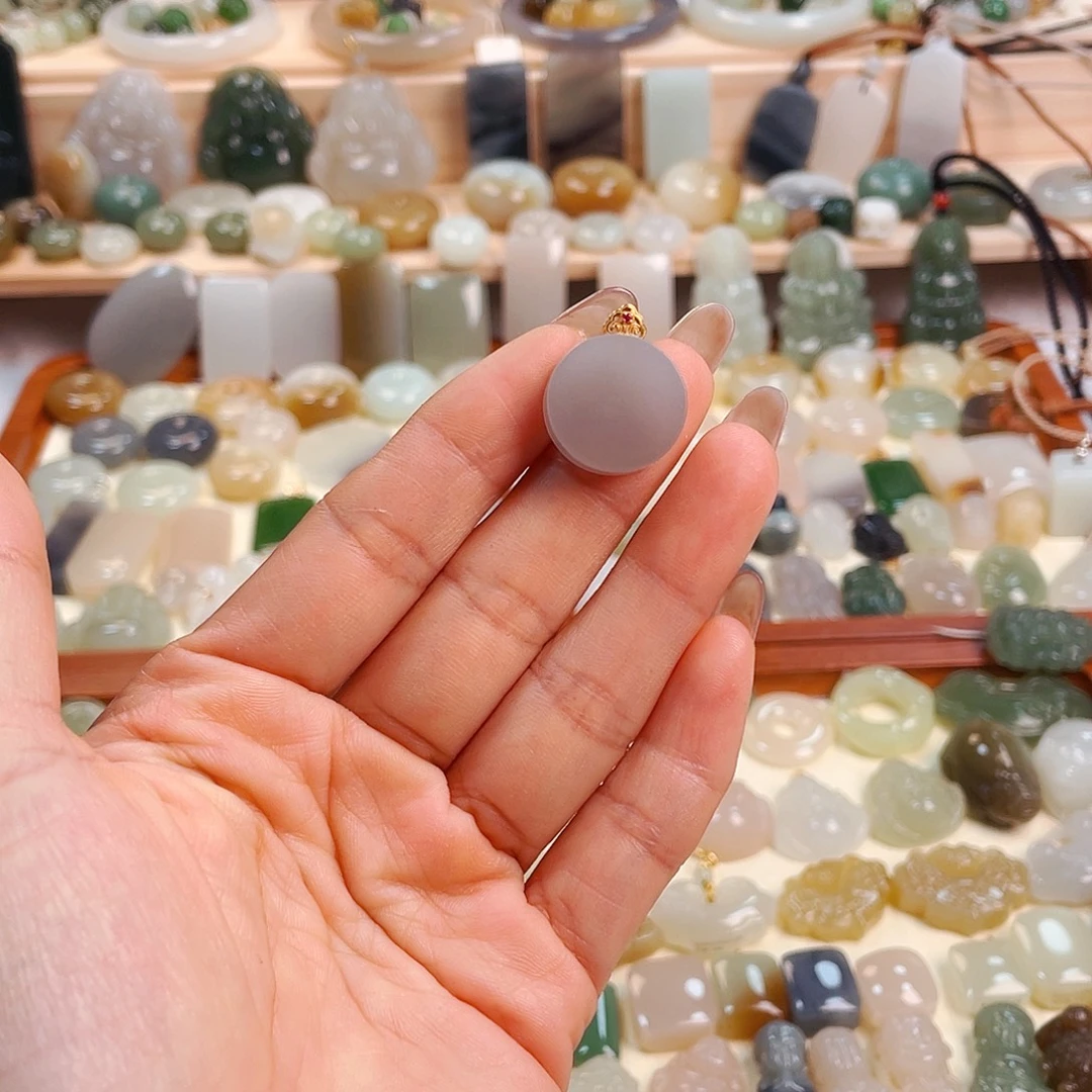 和田玉18K金镶嵌吊坠(不含链)