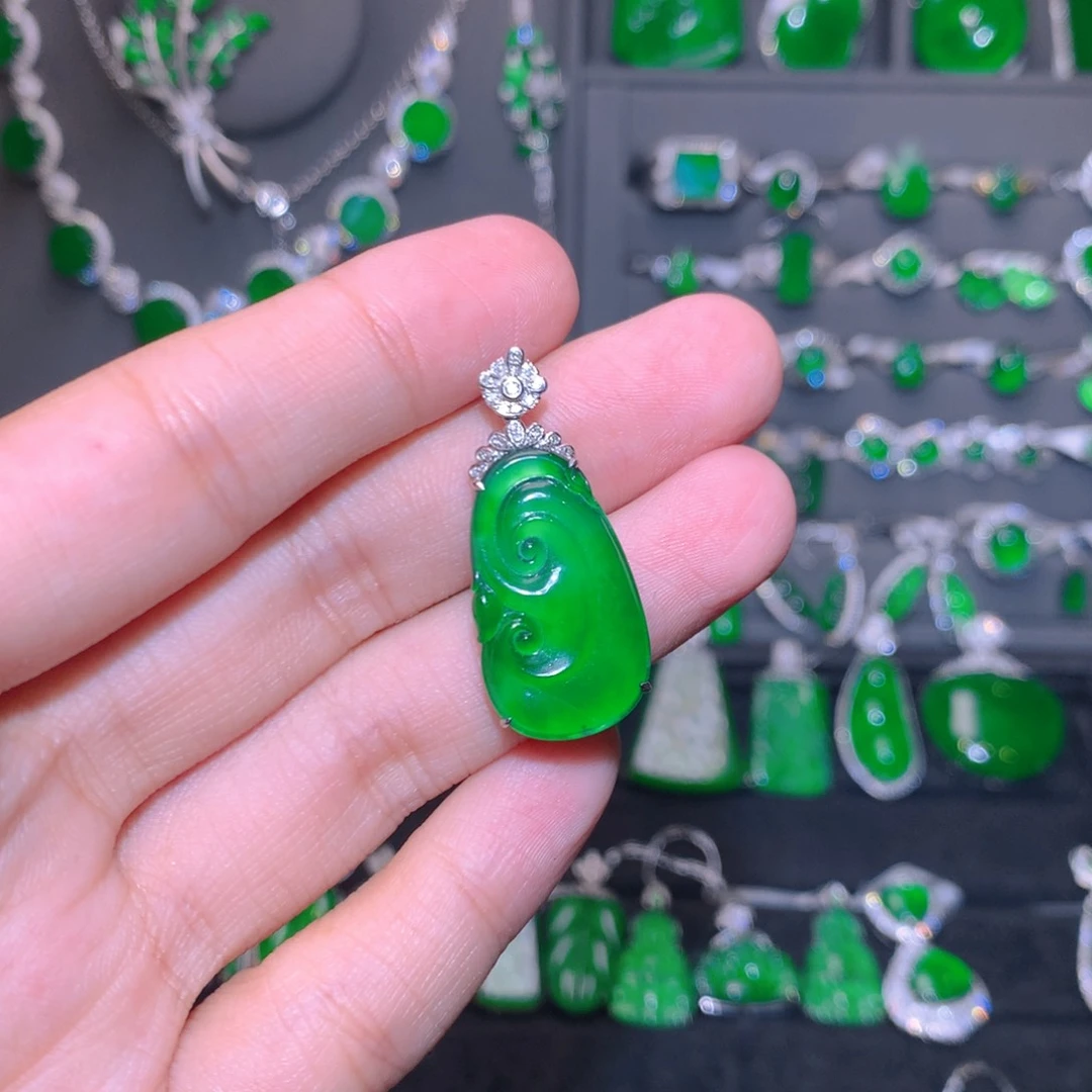 翡翠18K金镶嵌吊坠(不含链)如意吊坠