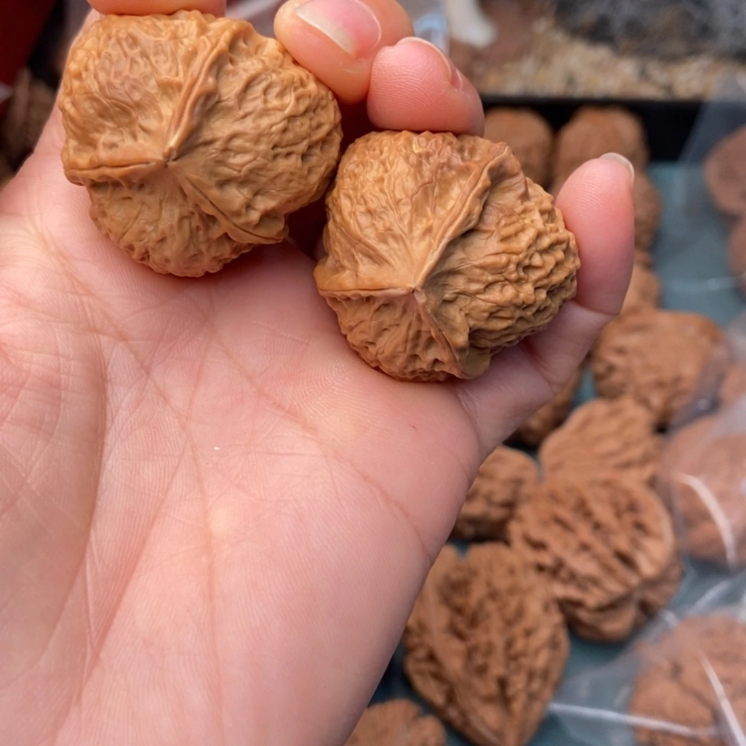 文玩核桃把件铁三棱5