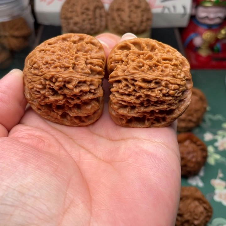 【闪购商品】把件文玩核桃42南疆石