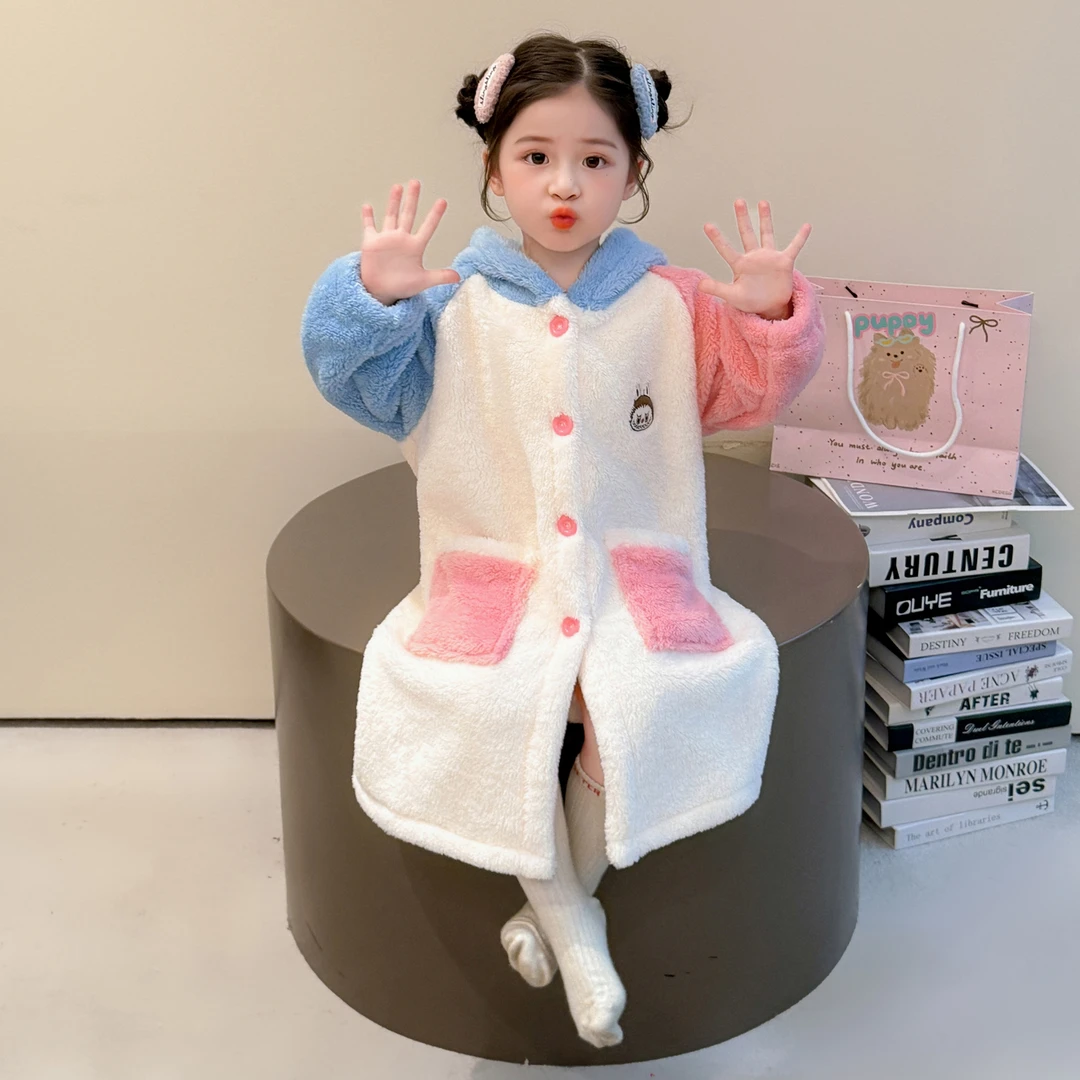 儿童浴袍秋冬季珊瑚绒拉布布女童连帽浴衣可外穿式法兰绒女孩睡袍