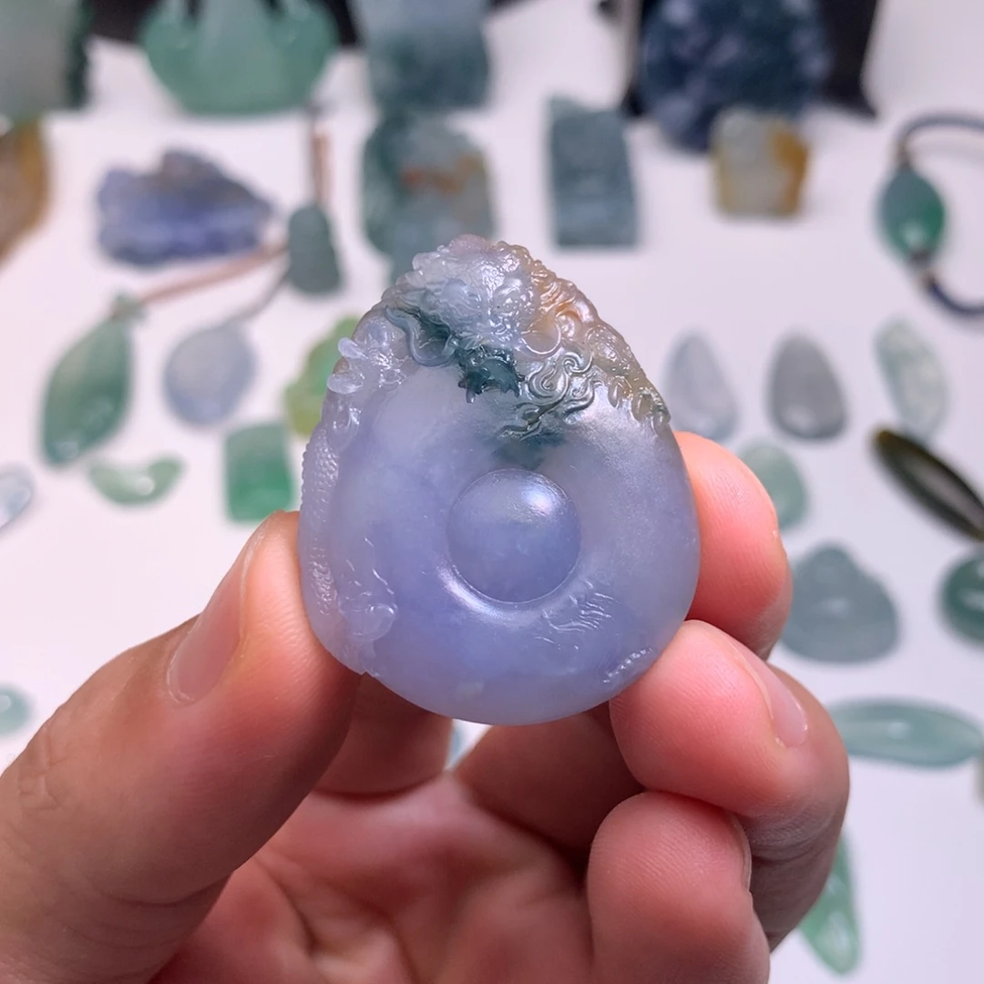 今***比未镶嵌定制翡翠紫色盘龙扣
