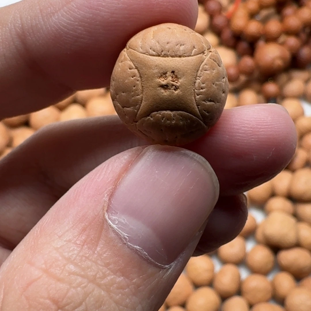 赢***吊坠凤眼菩提凤眼菩提