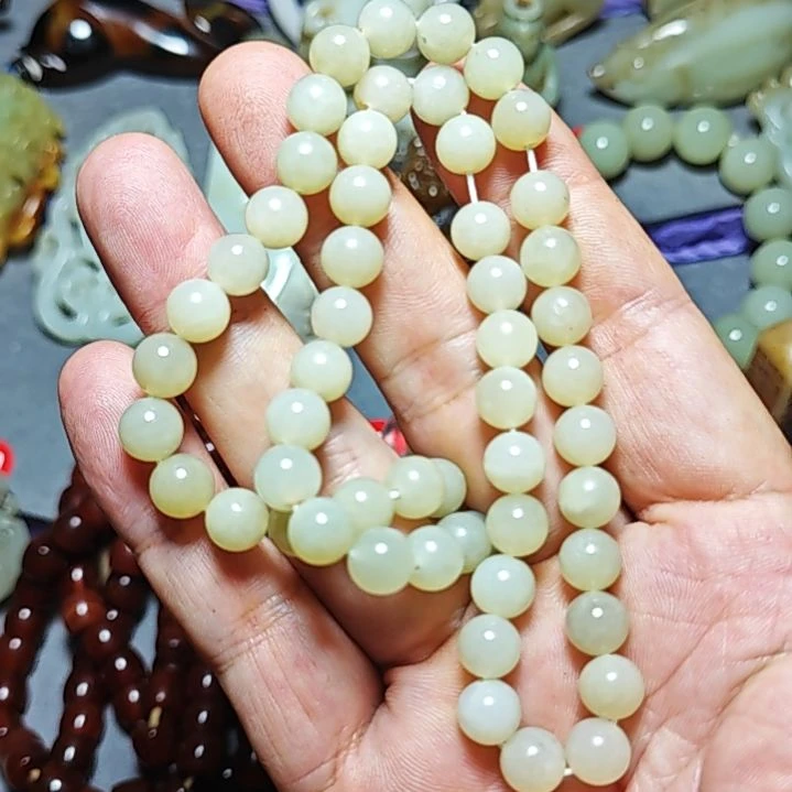 颈饰未镶嵌和田玉幸**乐